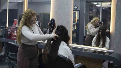 Mersin’de MERCEK ile kadınlar mesleğe adım atıyor