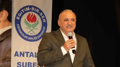 Eyüp Bülent Miran: "Emperyalist güçler, insan hakları kavramını büyük bir yalana dönüştürdüler"