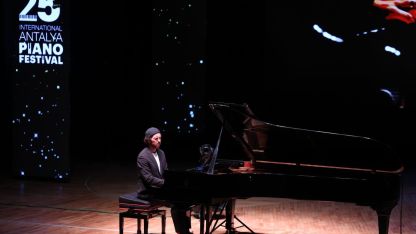 Antalya Piyano Festivali'nde Büyükyıldırım rüzgarı