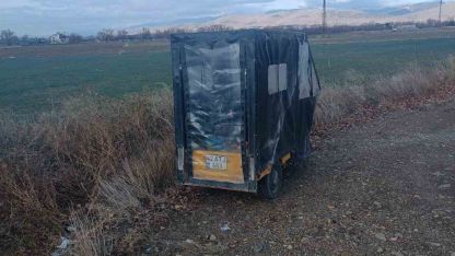 Elektrikli motosiklet devrildi: 2 yaralı