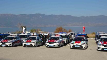 Burdur’da güvenlik güçlerine 56 yeni araç teslim edildi