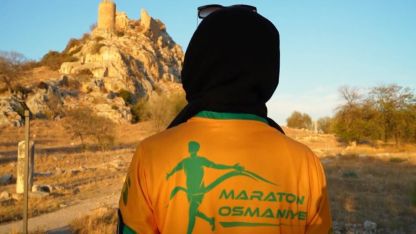 Enkazla anılan sokaklarda umut adımları