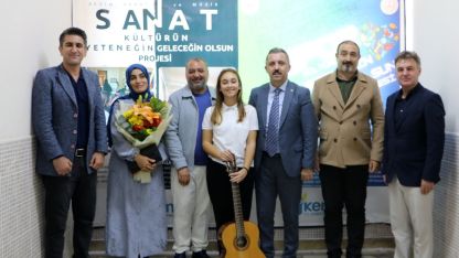 Hayırsever aileden okula müzik sınıfı