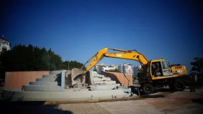 Konyaaltı’nda parklardaki havuzlar kaldırılıp yeri yeşil alan olacak