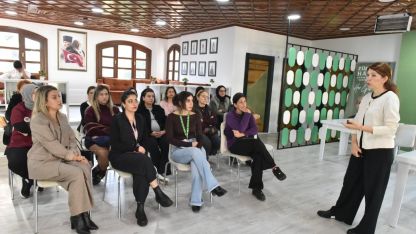 Zübeyde Hanım Kadın Eğitim ve Sosyal Tesisi'nde kadın sağlığı konuşuldu