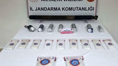Otomobilin şaftında 17 kilo metamfetamin ele geçirildi