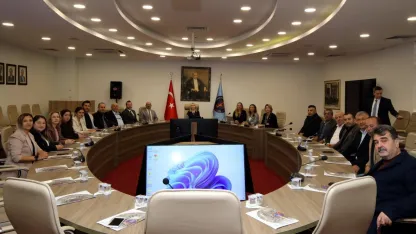 Akdeniz Üniversitesi'nden muhtarlara eğitim