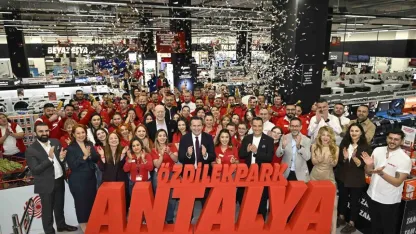 MediaMarkt yılın son mağazasını Antalya’da açtı