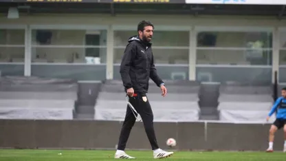 Burhan Eşer: "Zor bir mücadele olacak ancak biz de iyi oyunculara sahibiz"