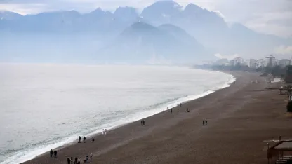 Antalya’da beklenen yağmur etkili oldu