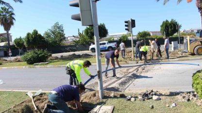 Büyükşehir Manavgat’ın sinyalizasyon altyapısını yeniliyor