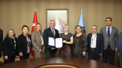 Akdeniz Üniversitesi Hastanesi'ne anjiyografi cihazı bağışı