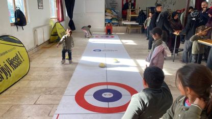 Curling etkinliği düzenlendi