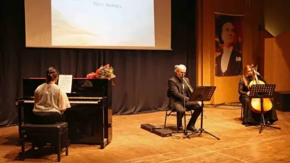 ’Zefir Zamanı’ konseri müzikseverlerle buluştu