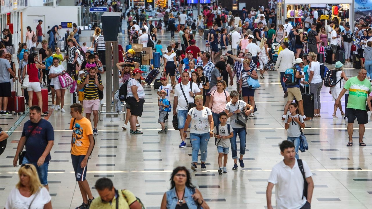 Antalya 2025’te rekor kırdı: Tüm zamanların en iyi 11 ayı!