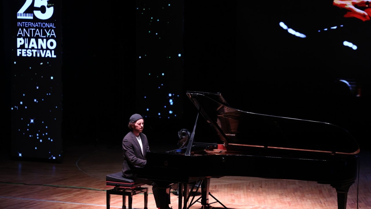 Antalya Piyano Festivali&#039;nde Büyükyıldırım rüzgarı