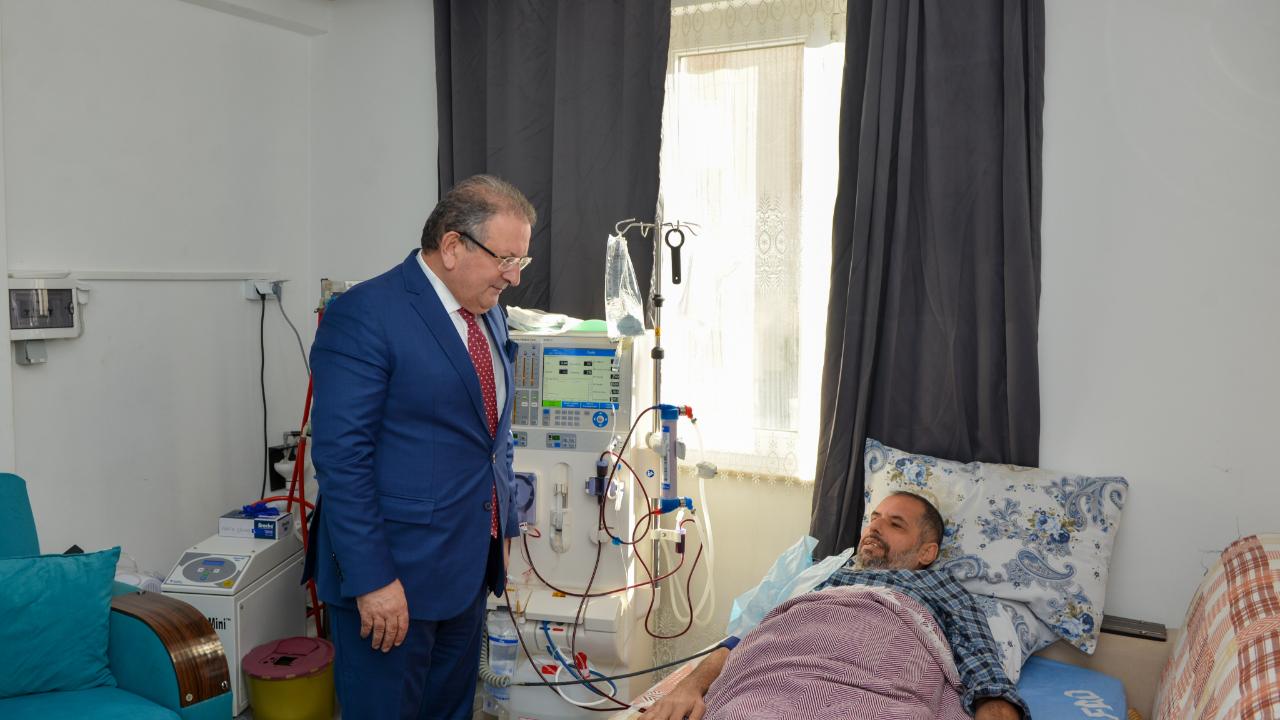 Antalya&#039;da böbrek hastalarına evde diyaliz tedavisi uygulanıyor