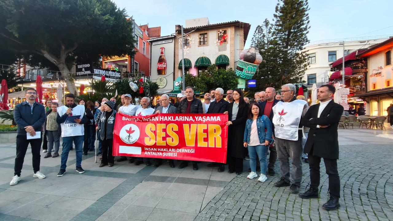 Antalya’da İnsan Hakları Günü kutlandı