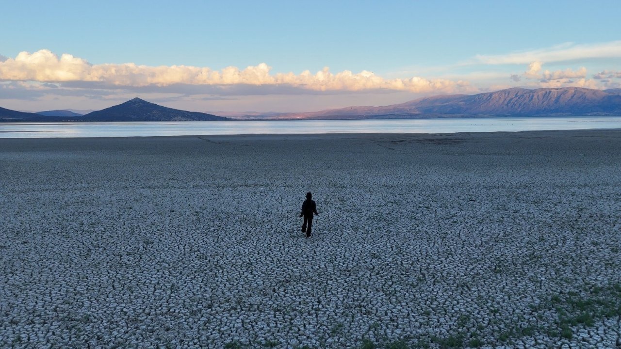 Batı Akdeniz göllerinde tehlike çanları: Burdur Gölü son 50 yılda su hacminin yarısını kaybetti