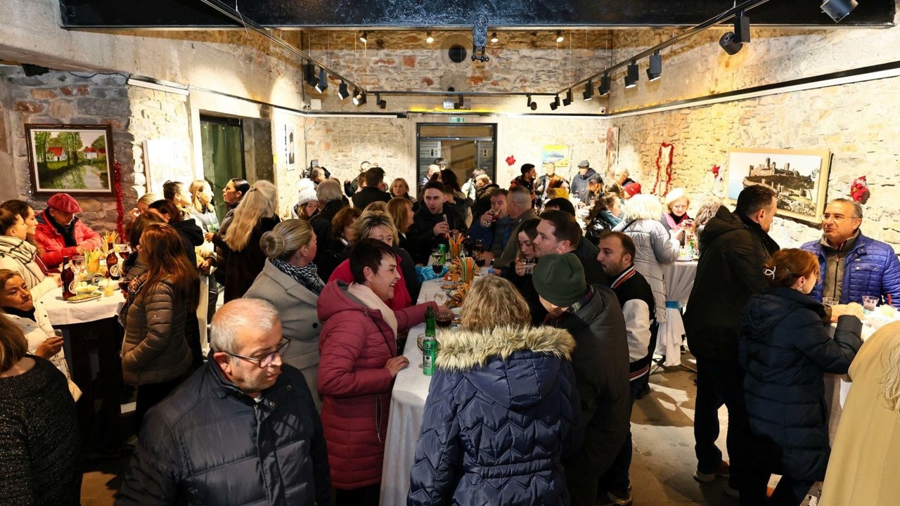 Bodrum'da yaşayan uluslararası topluluğa yeni yıl kokteyli