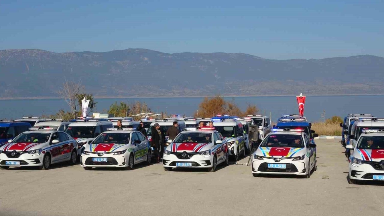 Burdur’da güvenlik güçlerine 56 yeni araç teslim edildi