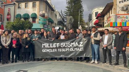 CHP Gençlik Kolları basın açıklaması yaptı