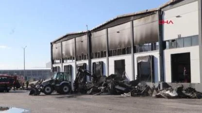 Denizli'de filtre sistemi üretilen fabrikadaki yangın, 3 saatte söndürüldü