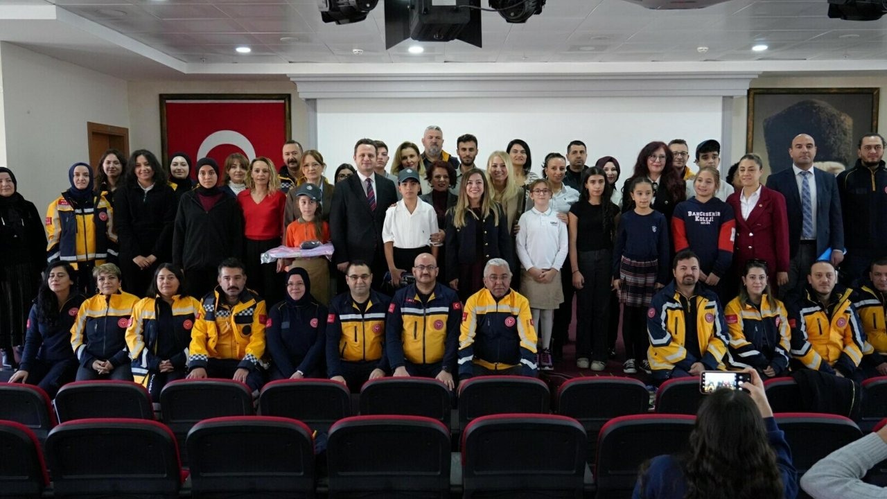 Dereceye giren öğrencilere ödül