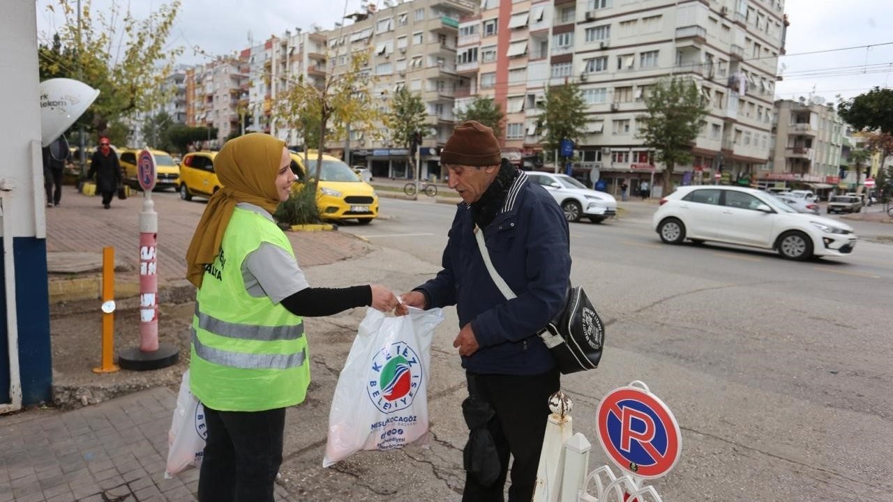 Dokumapark’tan toplanan portakallar vatandaşlarla paylaşıldı
