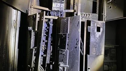 Elektrik trafosu patladı! Mahalle sakinleri panik yaşadı