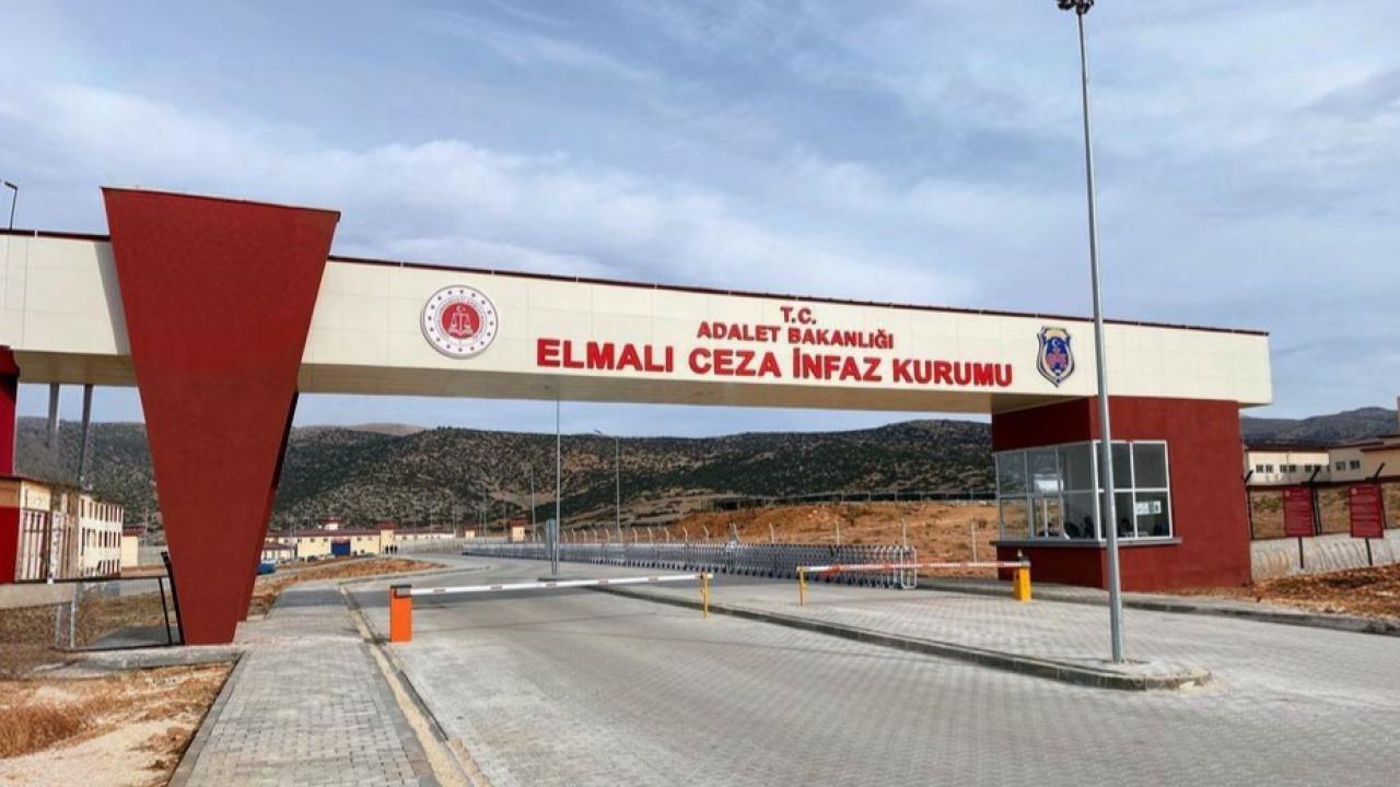 Elmalı Cezaevi’nde su sıkıntısı mı var!