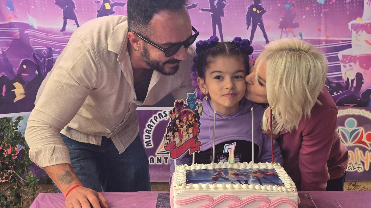 Engelsiz Cafe’de neşeli doğum günü kutlaması! Ela Kara 7 yaşında