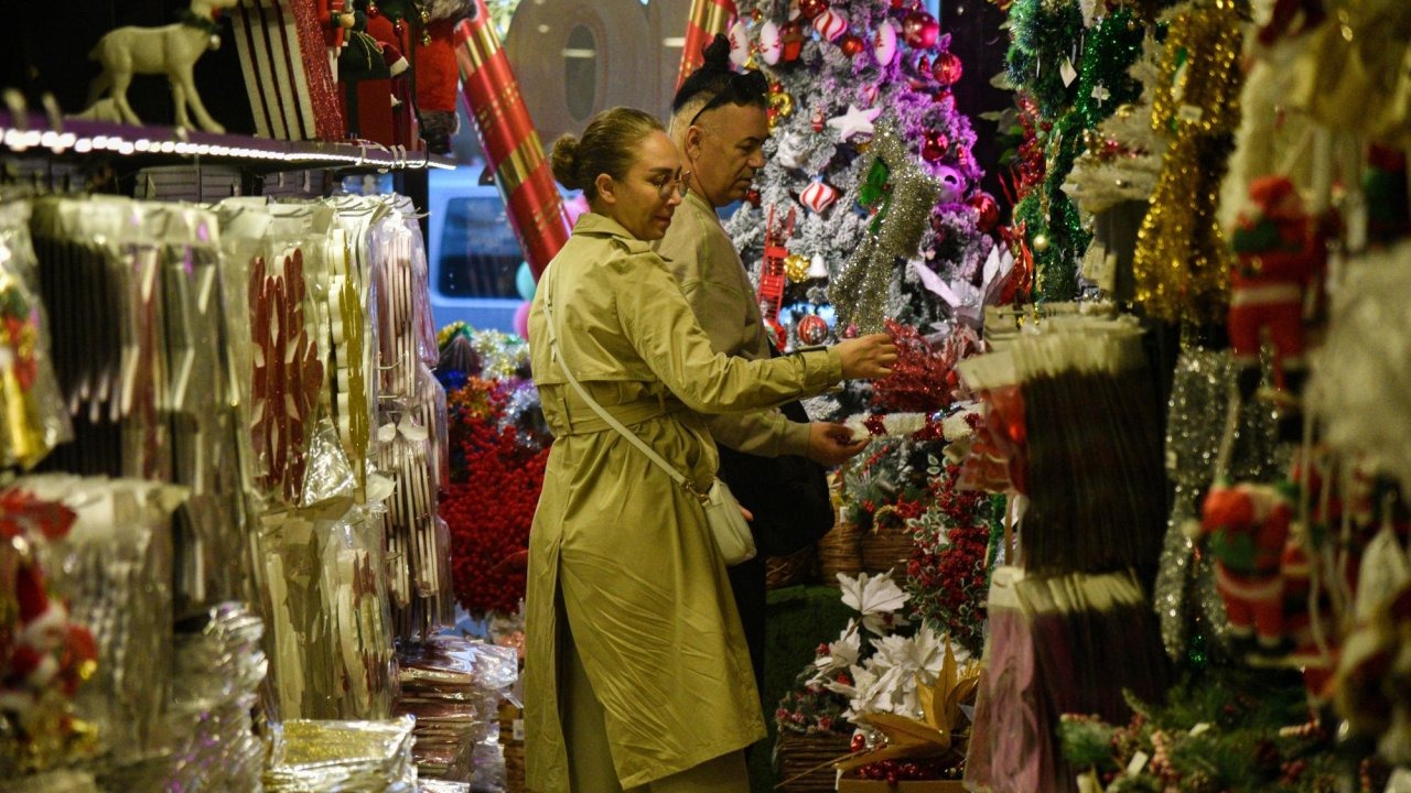 Evde yılbaşı kutlamasına &#039;süslü&#039; tarife