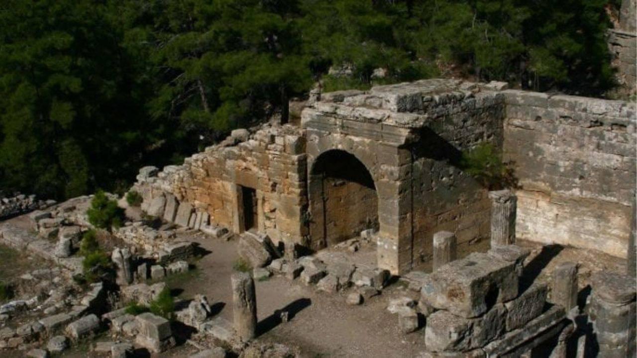 Kemer’in kültürel mirası tehlikede! Idyros neden korunmuyor