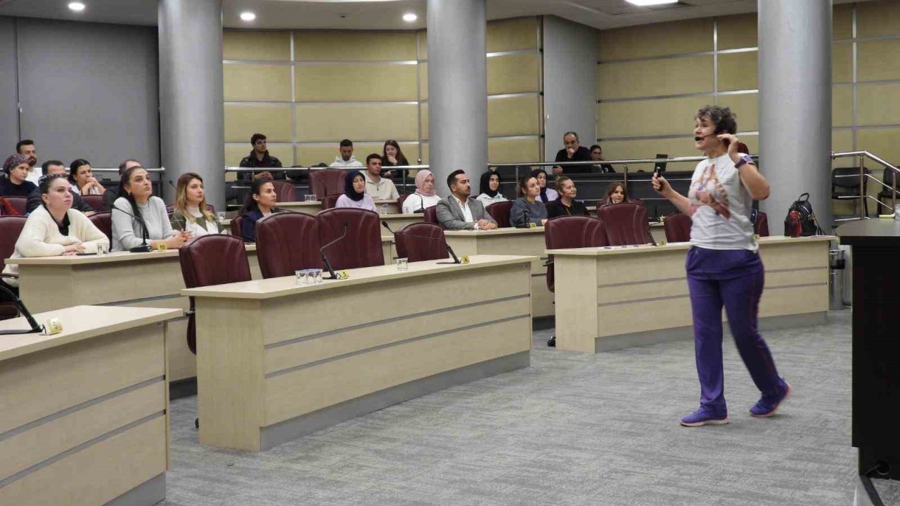 Kepez Belediyesi’nde personele solunum sağlığı eğitimi verildi