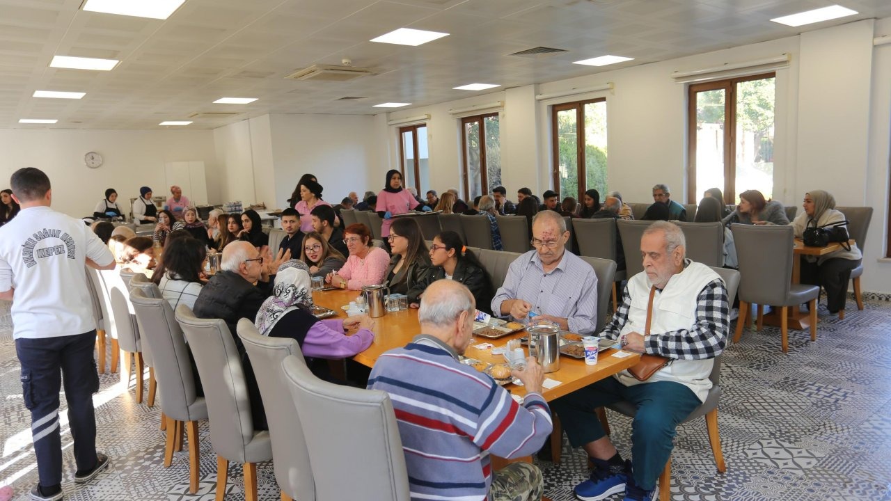 Kepez’in 'Yaşlı Dostu Kepez Projesi'ne akademik inceleme