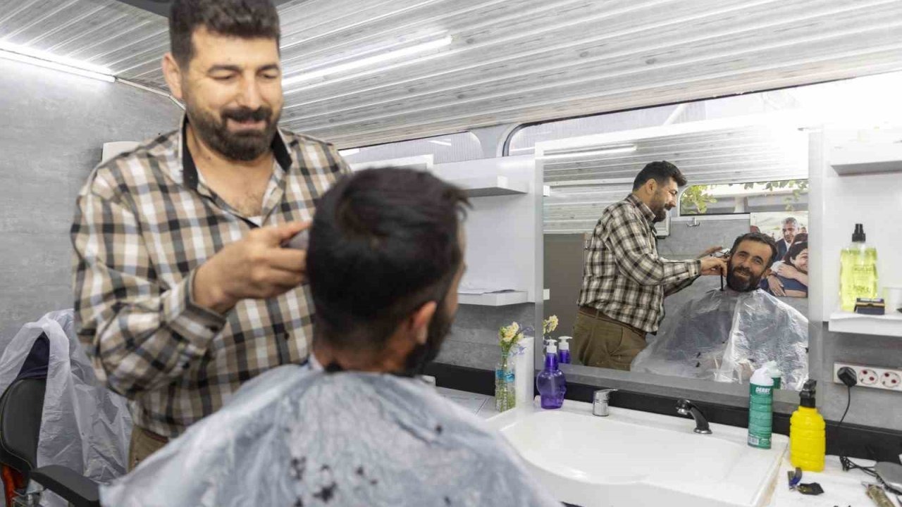 Kuaför ayağa geldi, vatandaş rahatladı