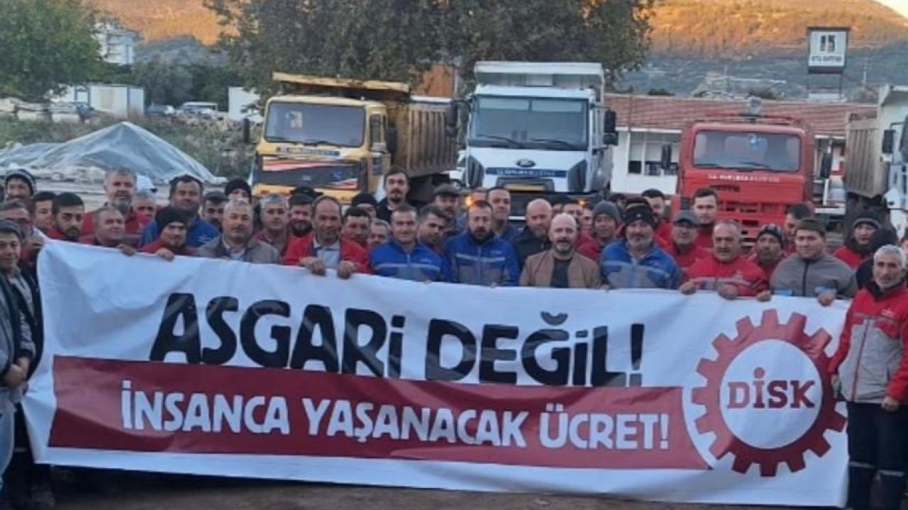 Kumluca’da asgari ücret için ses yükselttiler