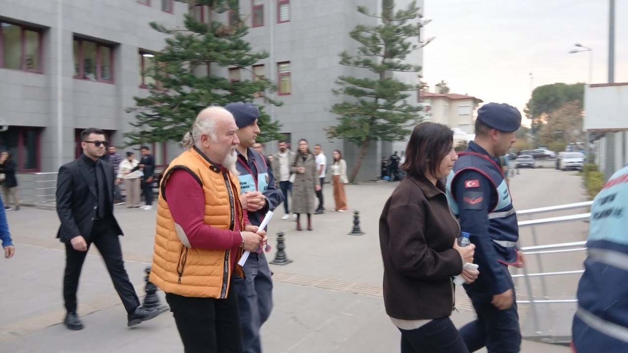 Manavgat Belediyesi&#039;nde &#039;ihaleye fesat karıştırma&#039; soruşturmasında 3 tutuklama