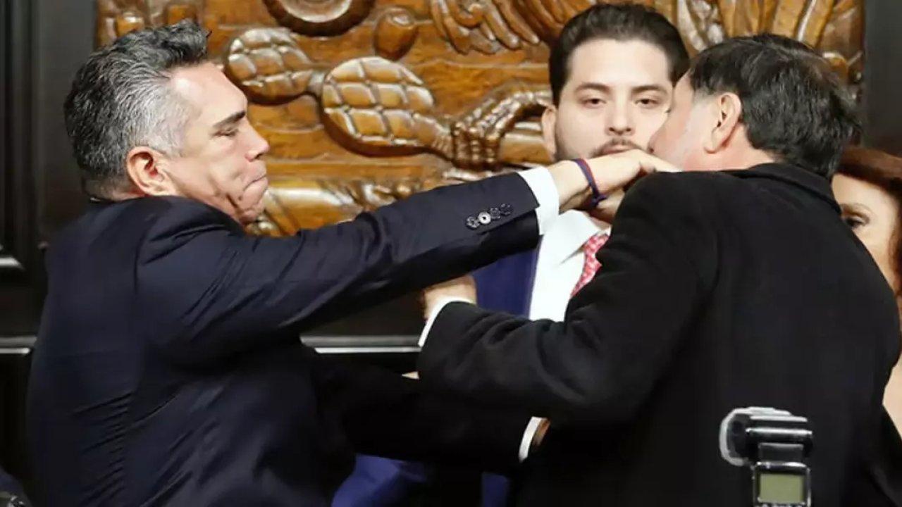 Milletvekilleri birbirine girdi!