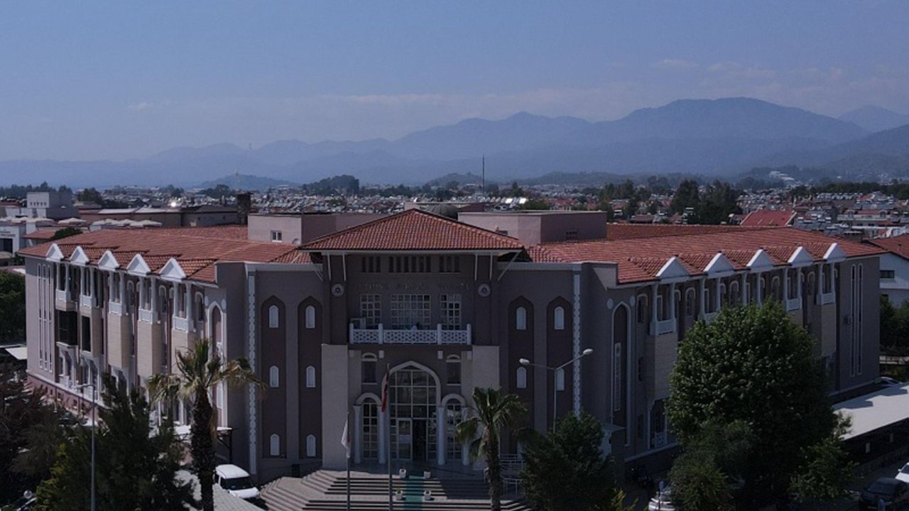 Muğla merkezli 8 ilde göçmen kaçakçılığı operasyonunda 10 tutuklama