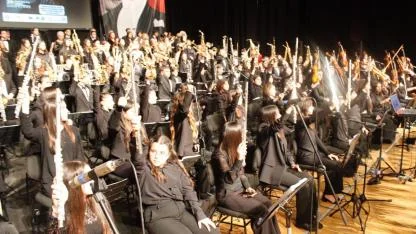 “Nesilden Nesile Kalpten Kalbe İyilik Konseri” çocuklara umut oldu