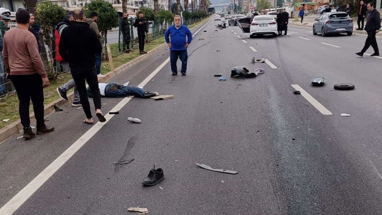 Otomobille çarpışan motosikletli hayatını kaybetti