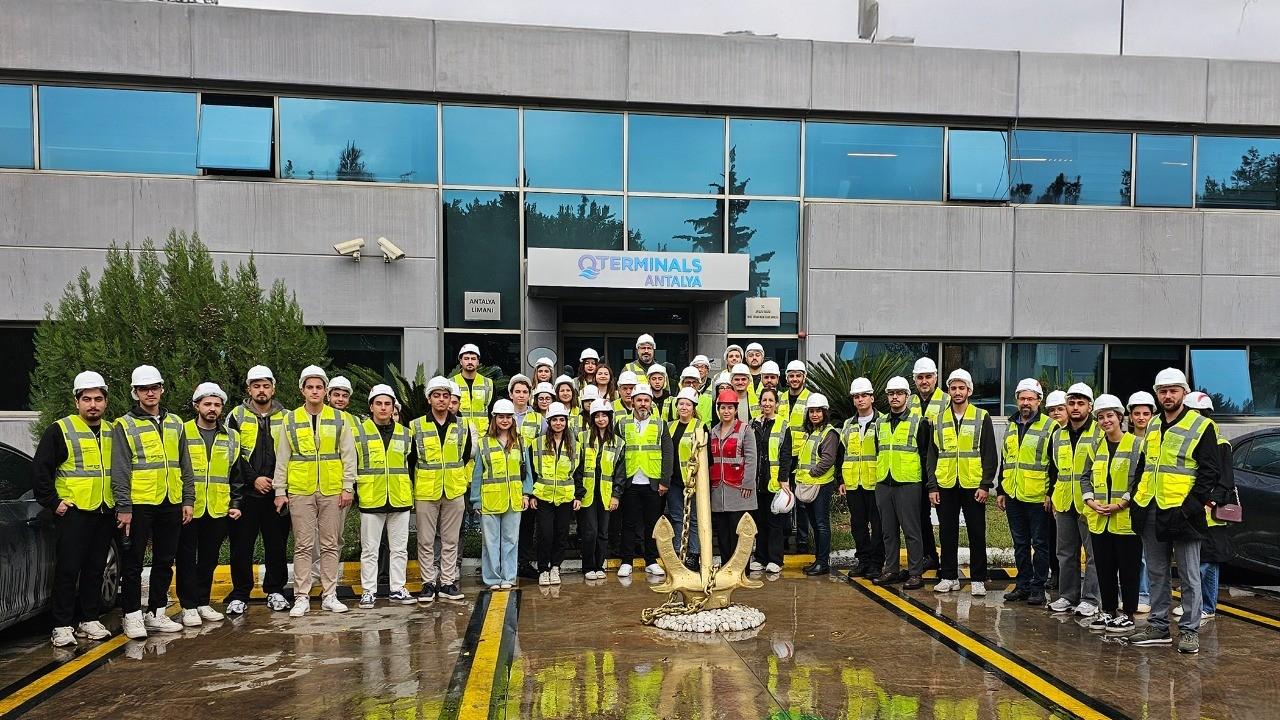 QTerminals Antalya, Denizcilik Fakültesi öğrencilerini limanda ağırladı