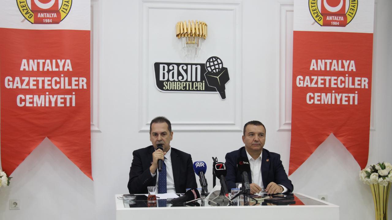 Rıza Perçin: “Kaybedilen maçlar takımda travma yarattı, psikolog desteği başladı”