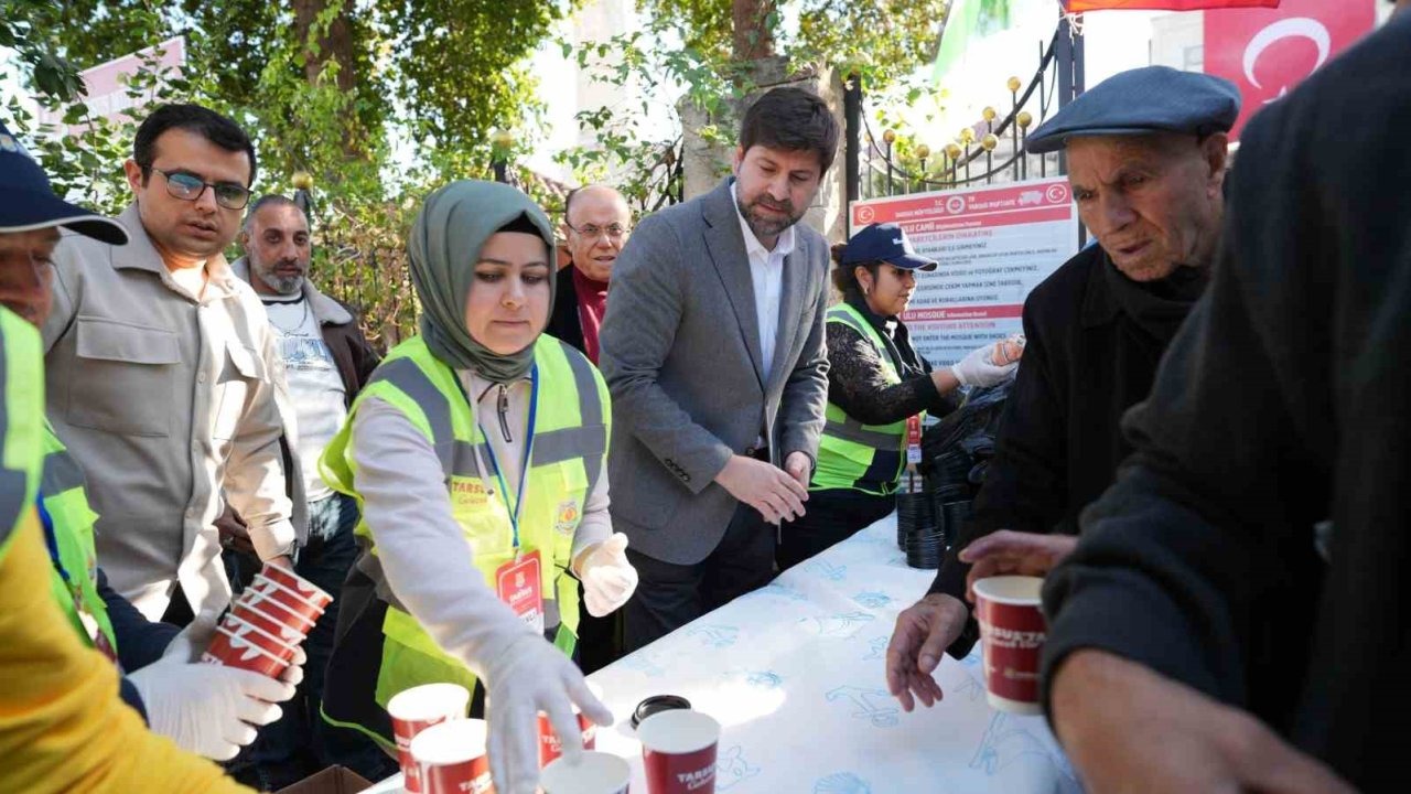Tarsus’ta sıcak çorba ikramı başladı