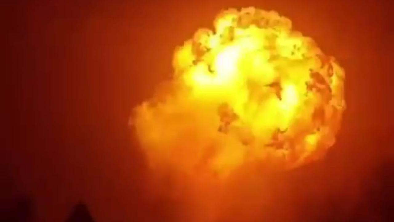 Yakıt tankeri patladı!