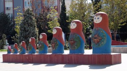 Dostluk Parkı'nın simgesi matruşkalar yenileniyor