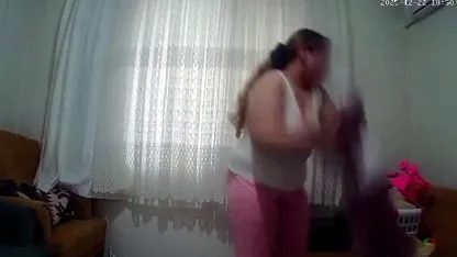 Cani annenin 1 yaşındaki bebeğe yaptıkları güvenlik kamerasında