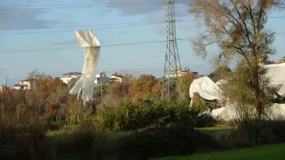 Antalya’daki hortum anı kamerada